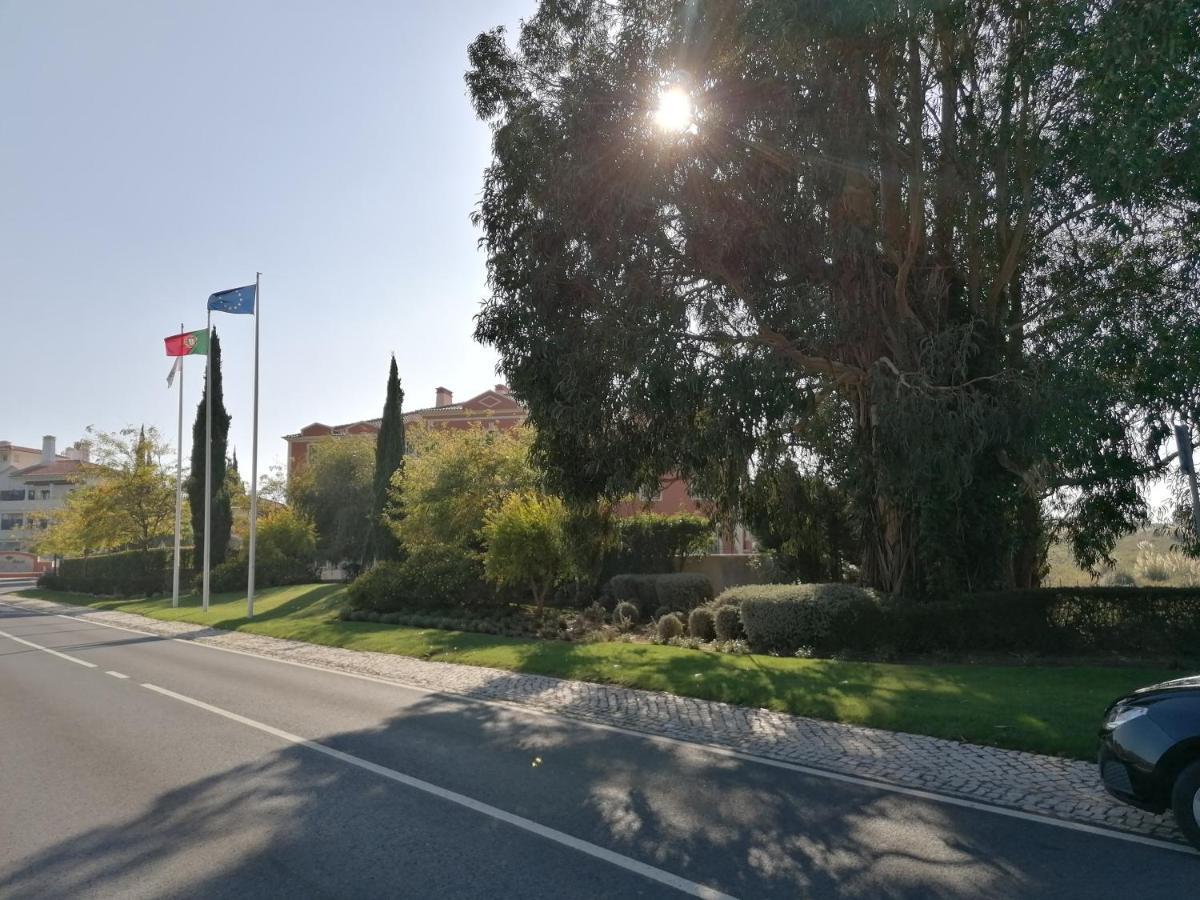 Villa With Swimming Pool In Golf Resort Torres Vedras Buitenkant foto