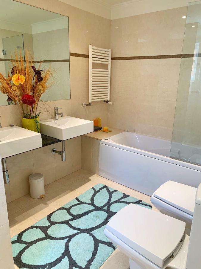 Villa With Swimming Pool In Golf Resort Torres Vedras Buitenkant foto