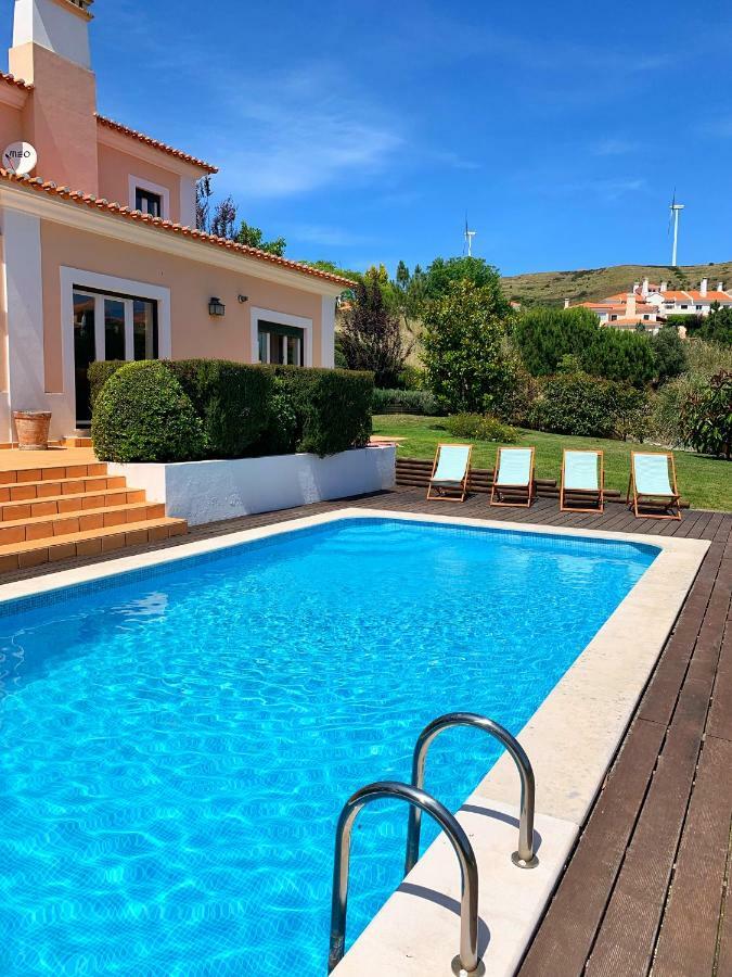 Villa With Swimming Pool In Golf Resort Torres Vedras Buitenkant foto